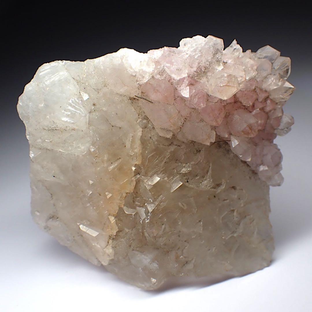 【ブラジル/ミナスジェライス産】ローズクォーツクラスター