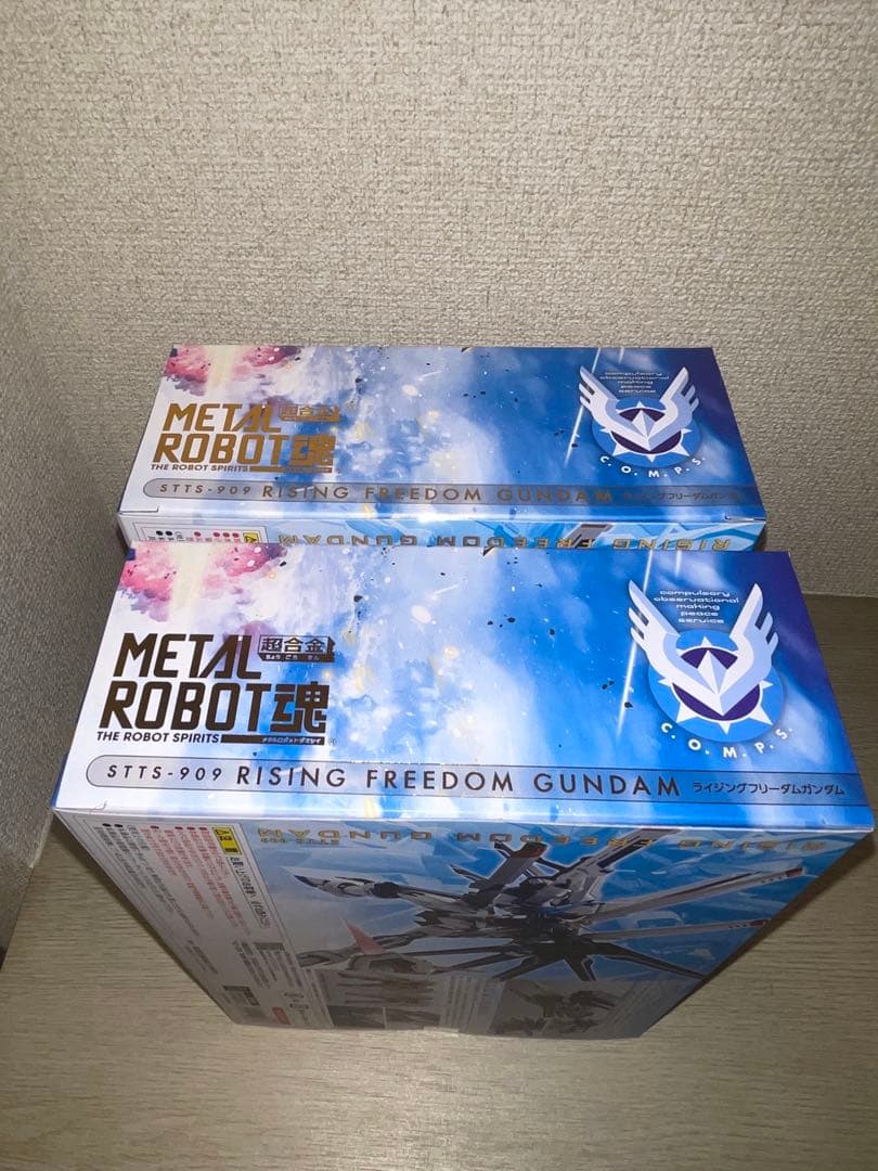 L ROBOT魂ライジングフリーダムガンダム 新品未開封２個