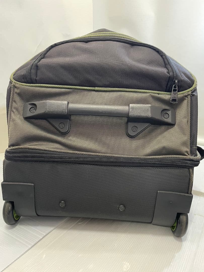 FUL　キャリーバッグ　スーツケース　黒