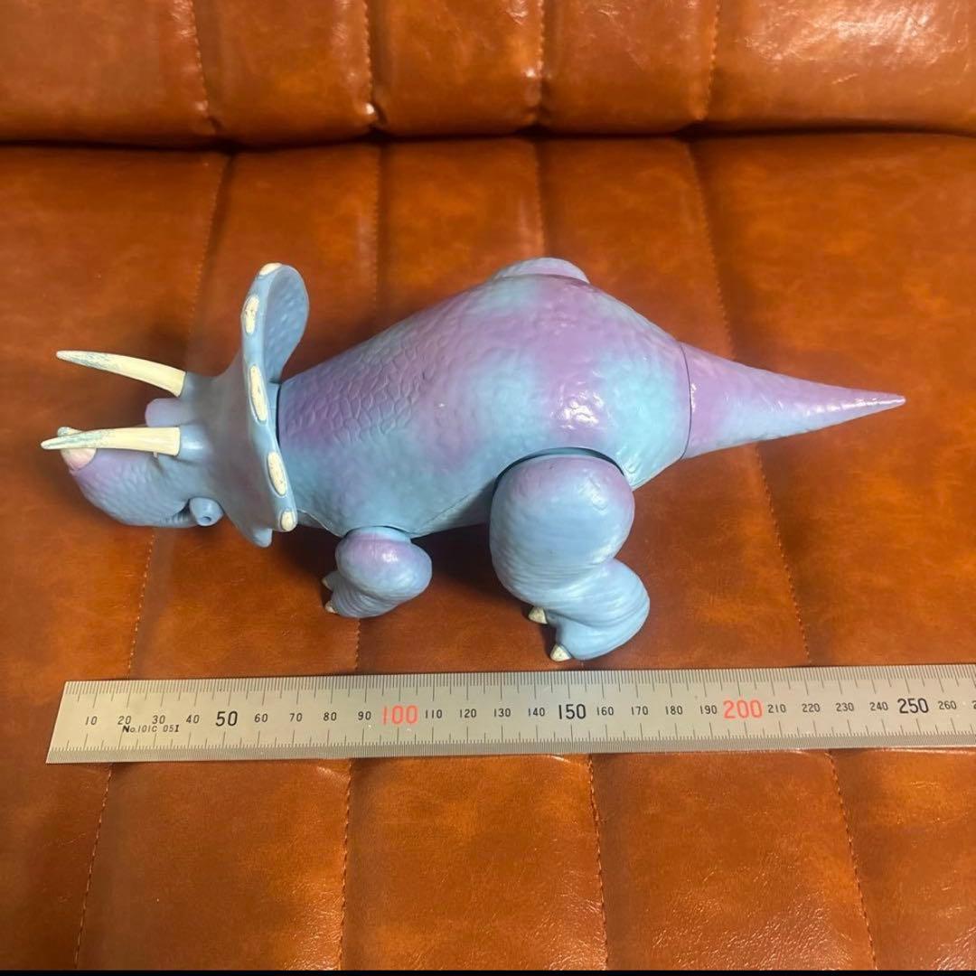 ディズニー　トイストーリー　トリクシー 最大　サイズ　アクション　フィギュア