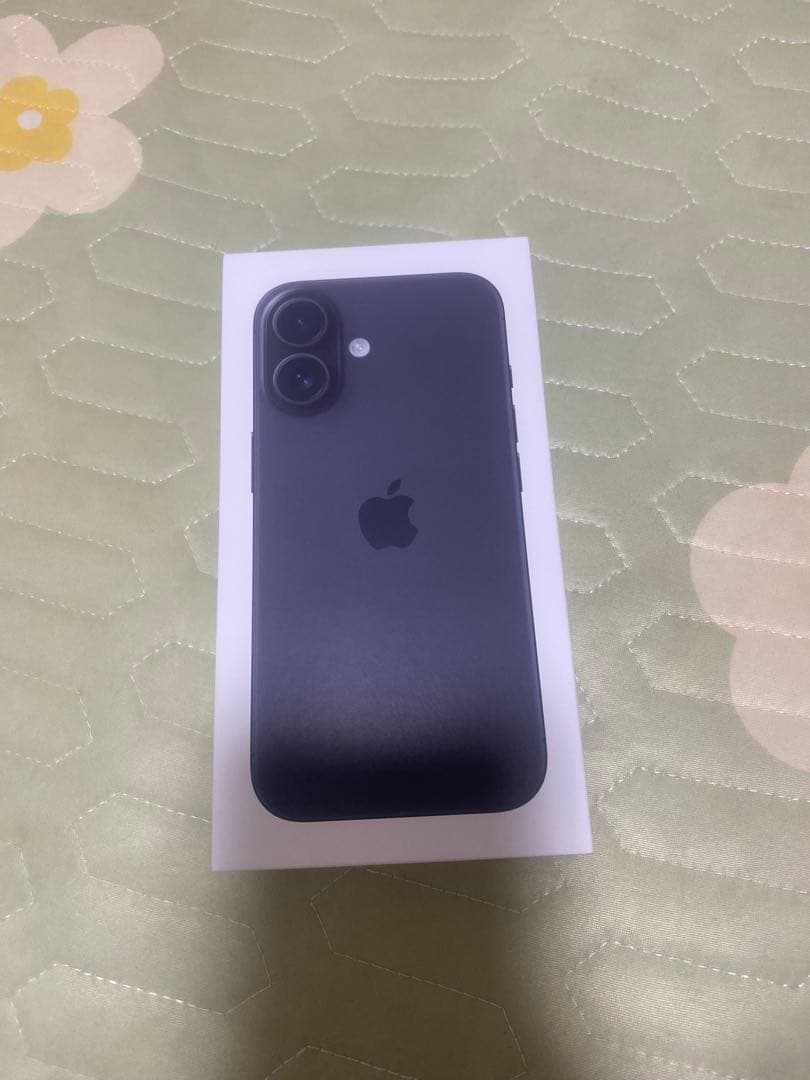 Apple iPhone 16 128GB ブラック