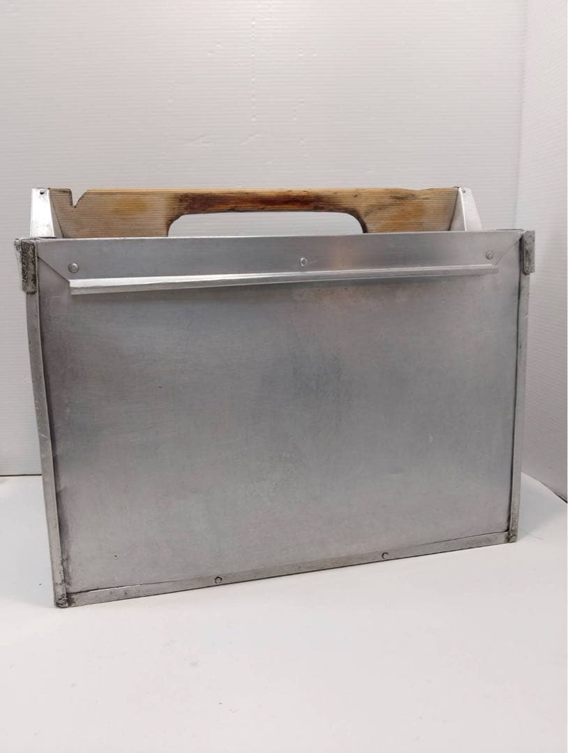 G2170【昭和レトロ】出前用 アルミ製 おかもち (木製棚/持ち手付き)