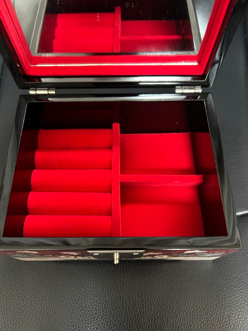 新品 韓国 螺鈿細工　ジュエリーボックス アクセサリーケース　箱付き