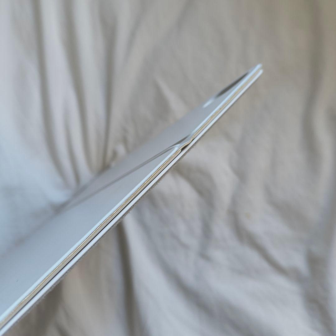 アップル　Magic Keyboard Folio