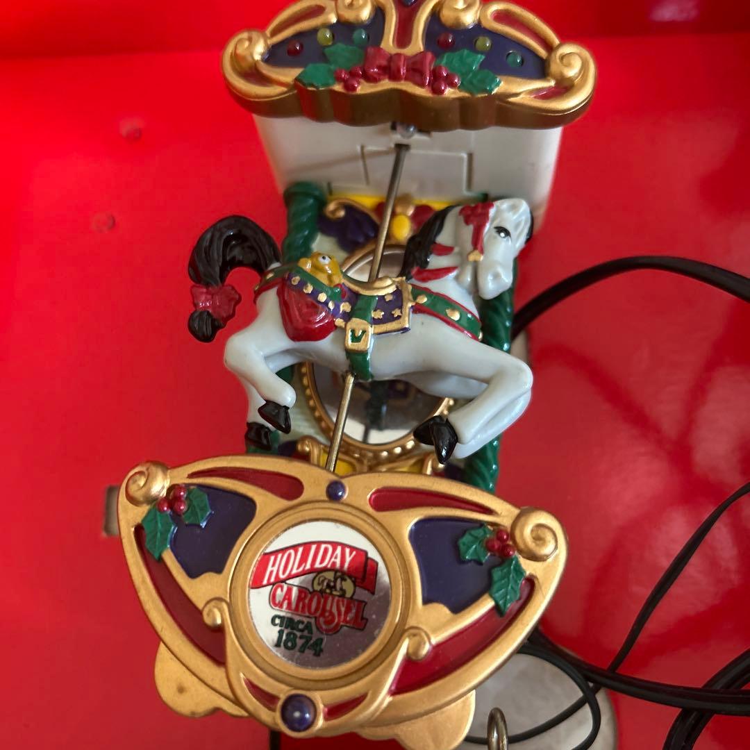 HOLIDAY CAROUSEL ライト付き音楽キャラセル