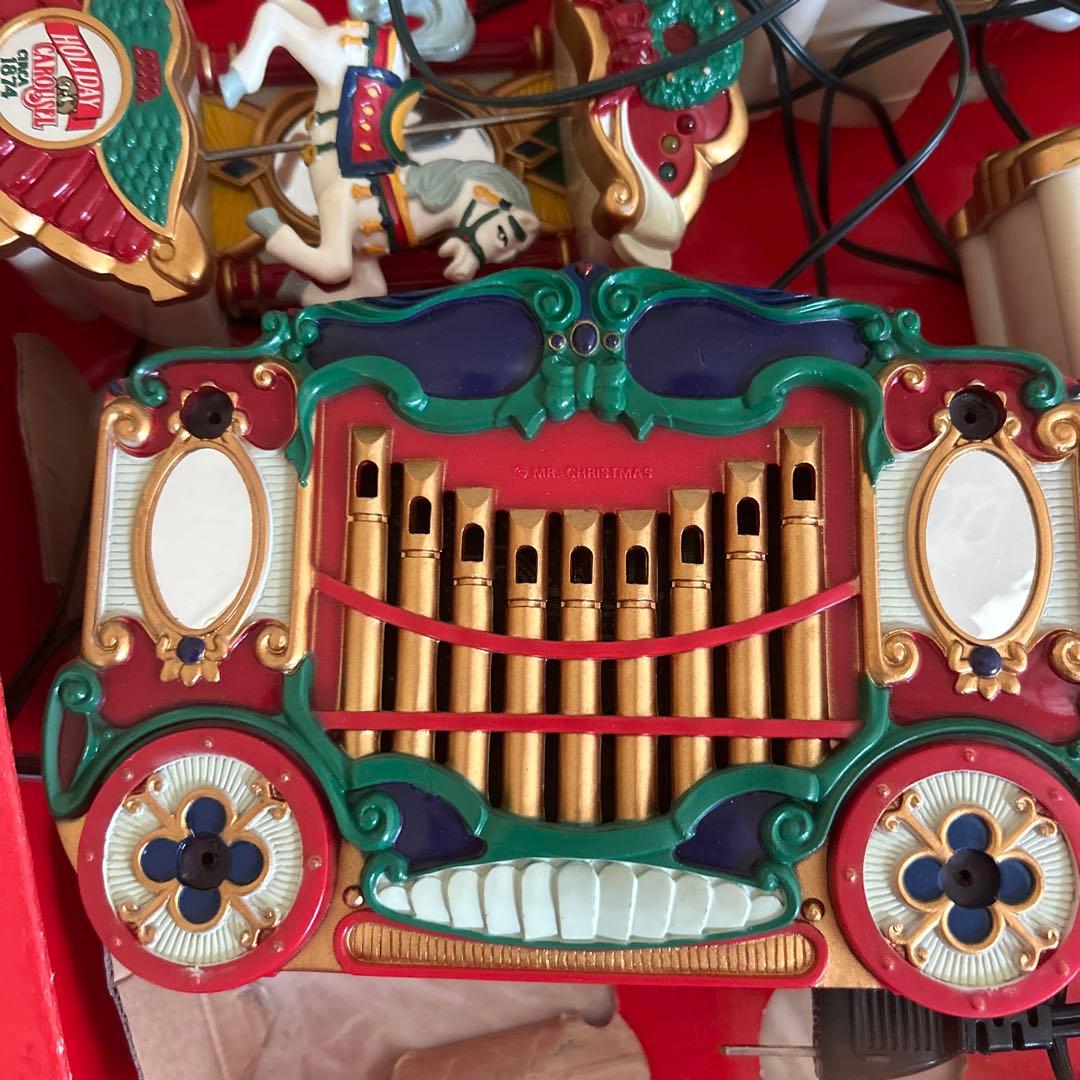 HOLIDAY CAROUSEL ライト付き音楽キャラセル