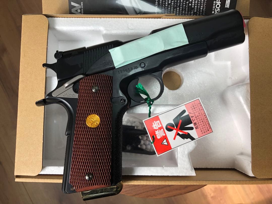 WA ボブチャウ ガンブラックver. ウッドグリップ