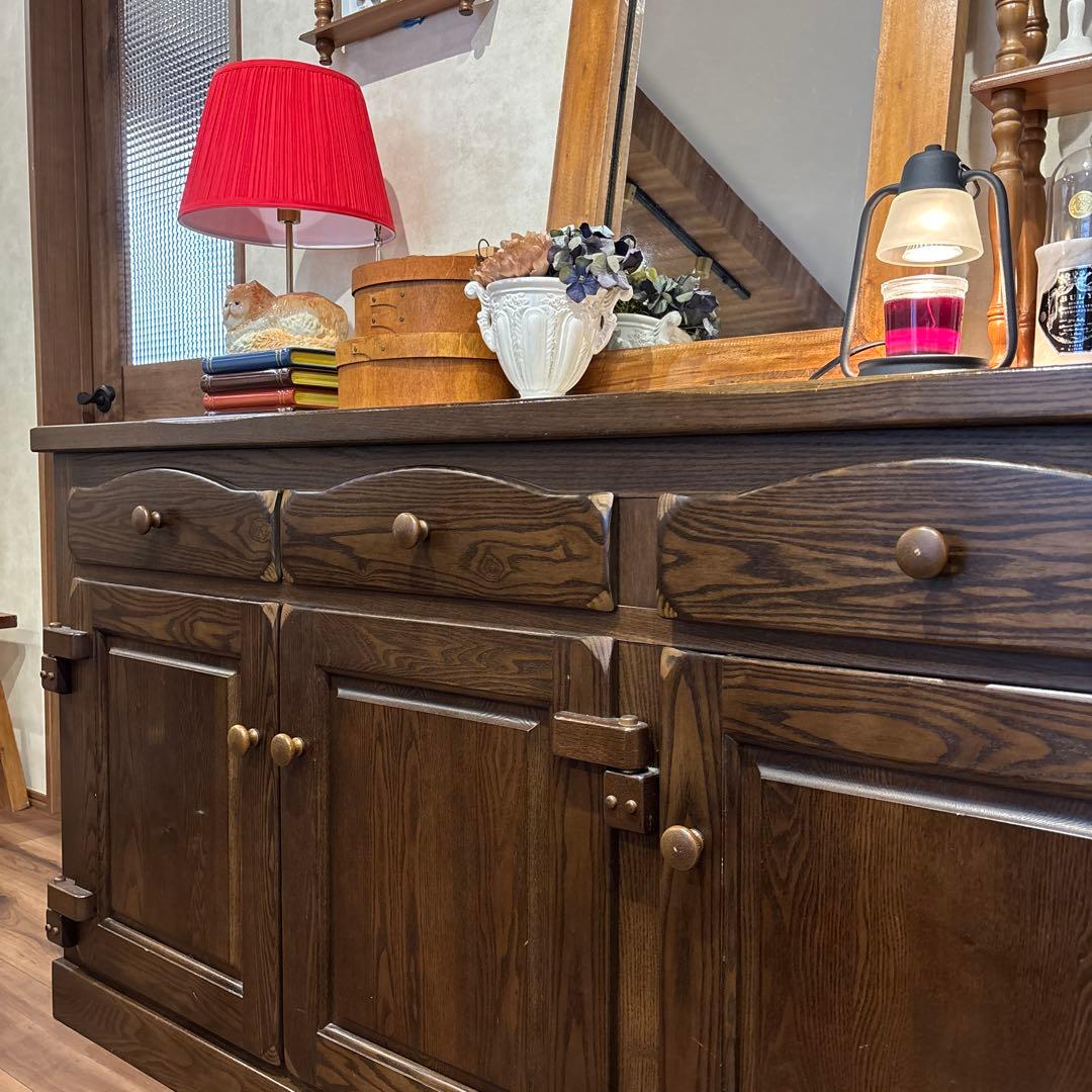 絶対お得！週末価格！　ヴィンテージな木製キャビネット