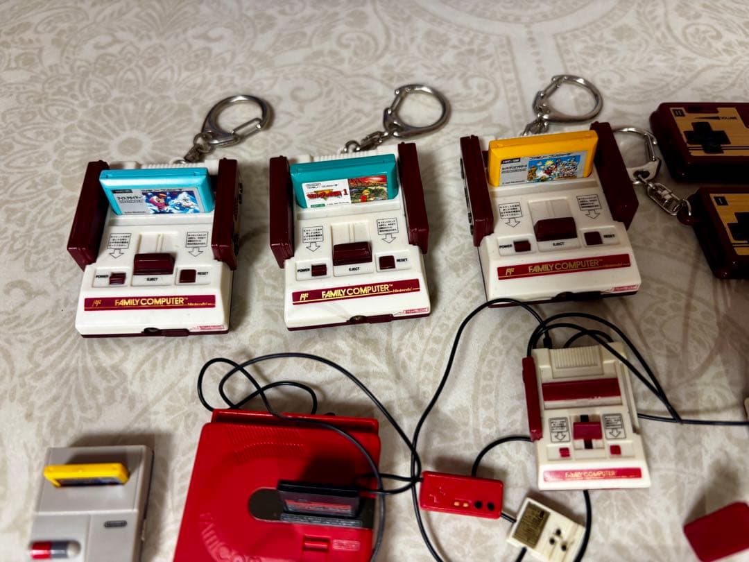 トレーディングフィギュア SR NINTENDO ファミリーコンピュータ