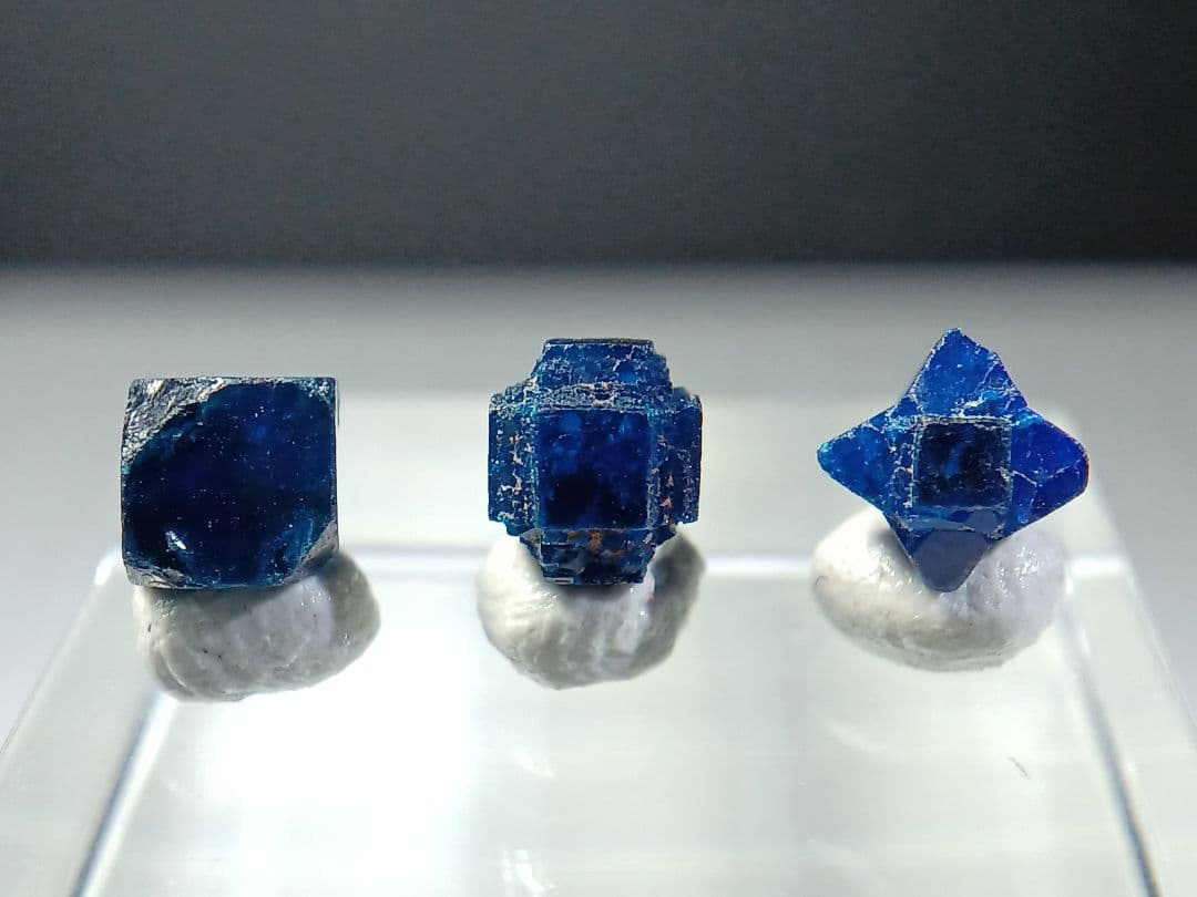 ひじキング　キュマンジュ石　擬ボレオ石　ボレアイト　原石セット　鉱物標本