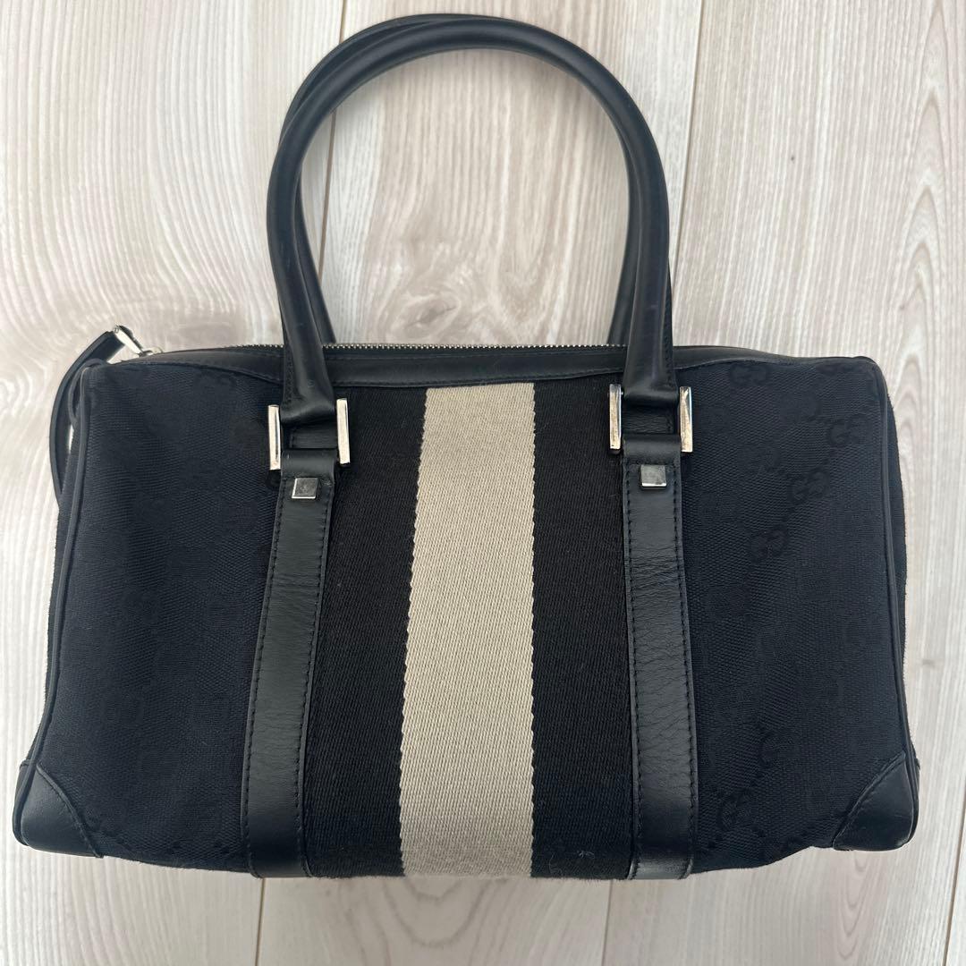 GUCCI バッグ　（GUCCIの袋付き）