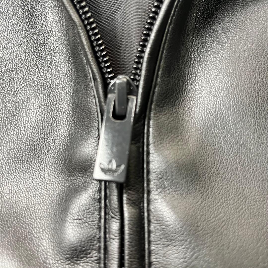 タロウ　adidas F LTHR TT JCKT 黒　XL