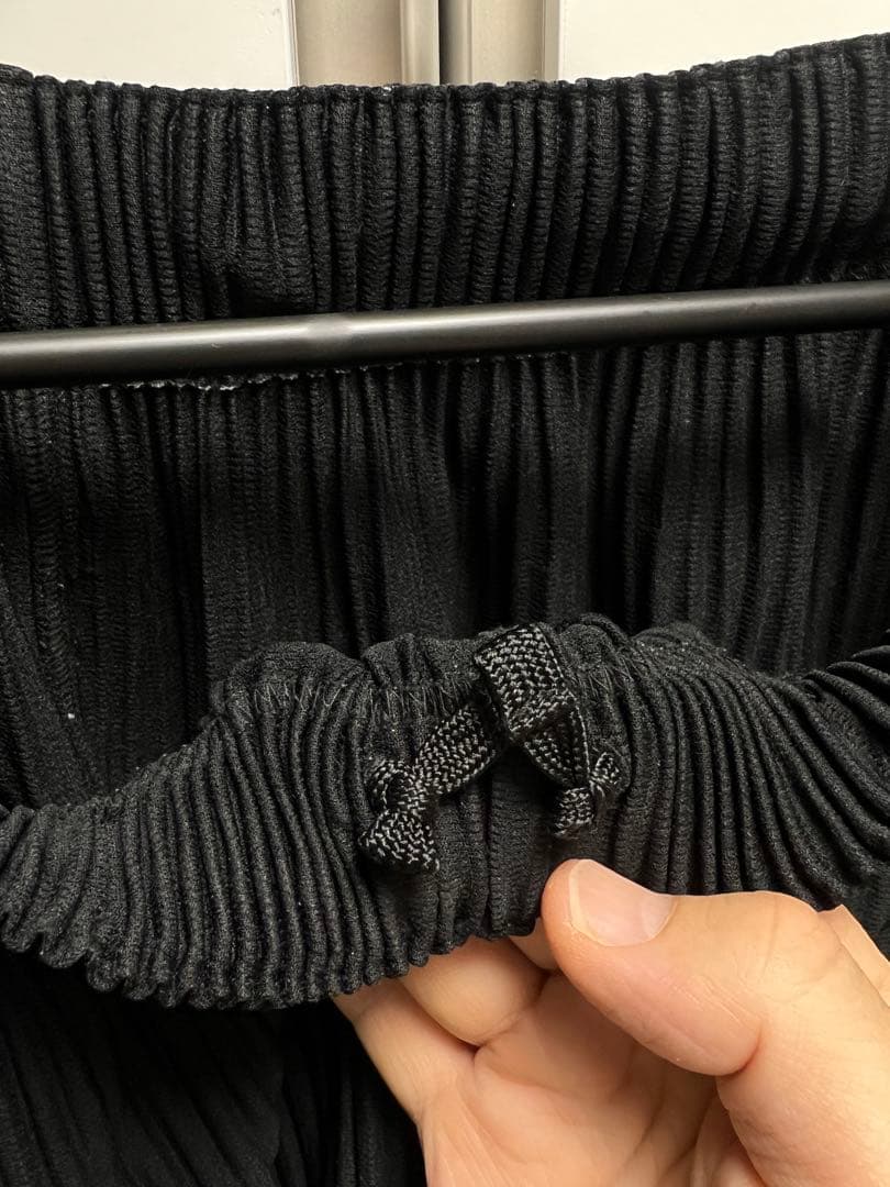 HOMME PLISSÉ イッセイミヤケ　サルエルパンツ blackサイズ3