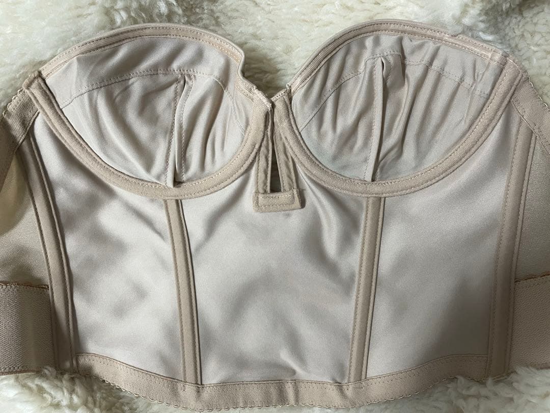 ブライダルインナー　THE TREAT DRESSING C70 M