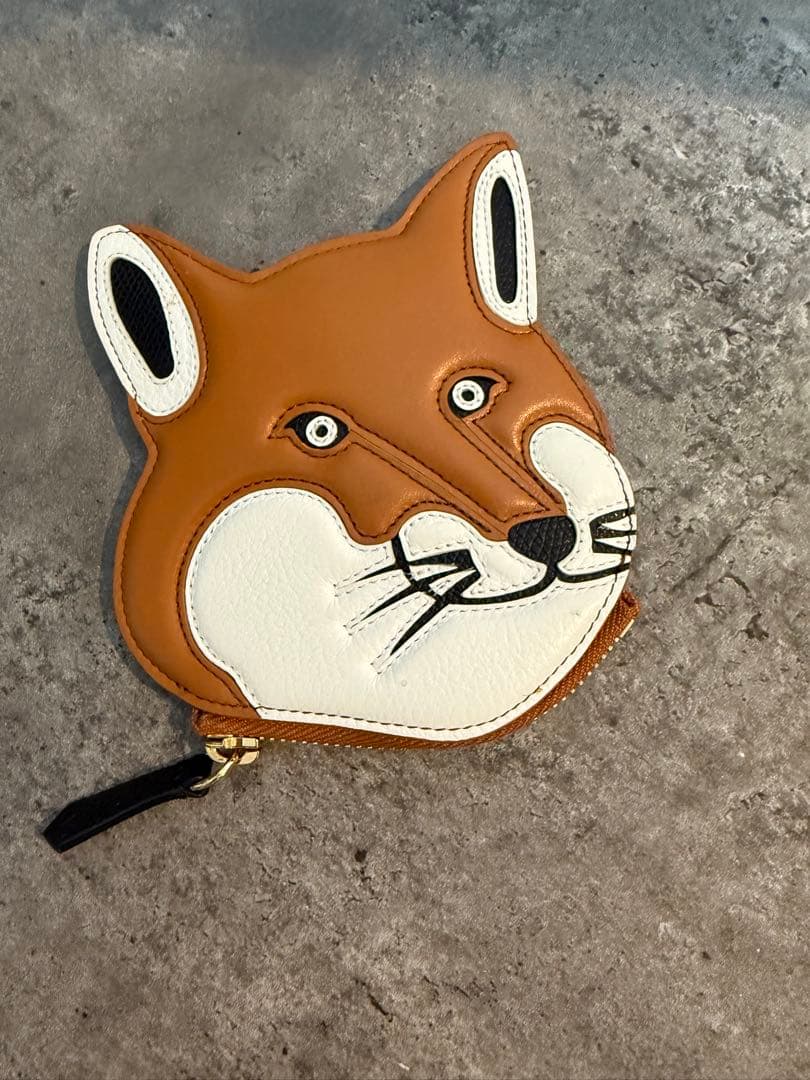 あびゅさん専用✴︎MAISON KITSUNÉ キツネ型ケース