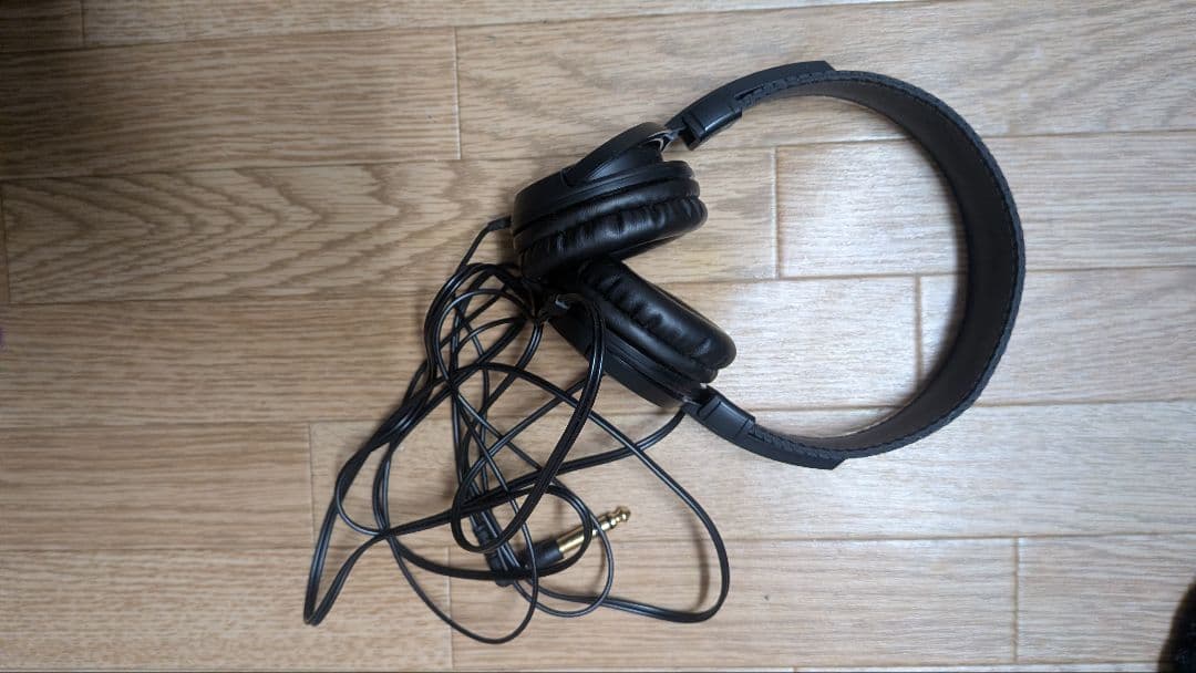 早いもの勝ち！B121SD　消音付き アップライトピアノ 黒