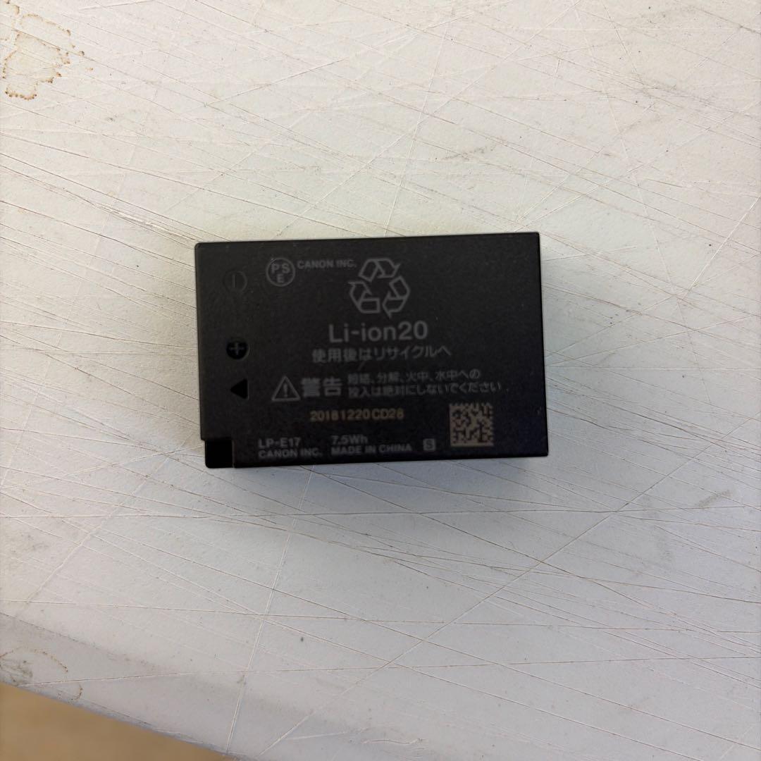 断捨離中 Canon EOS KISS X９