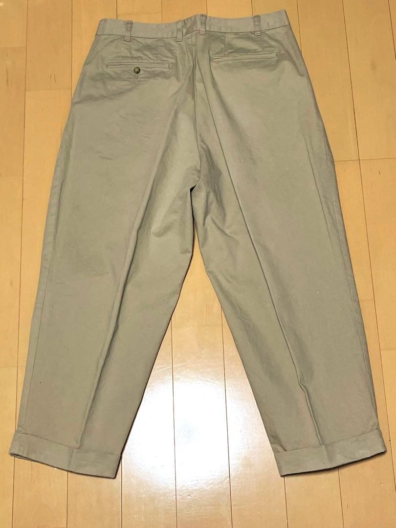 超メルカリ市！値下げ！激安！【百名品】BEAMS PLUS 2プリーツ チノ