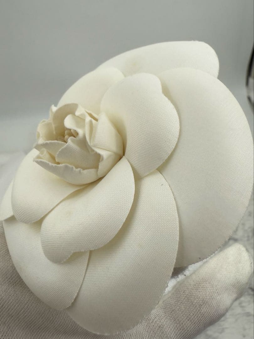 CHANEL シャネル カメリア フラワー コサージュ ブローチ　箱付　豆あり