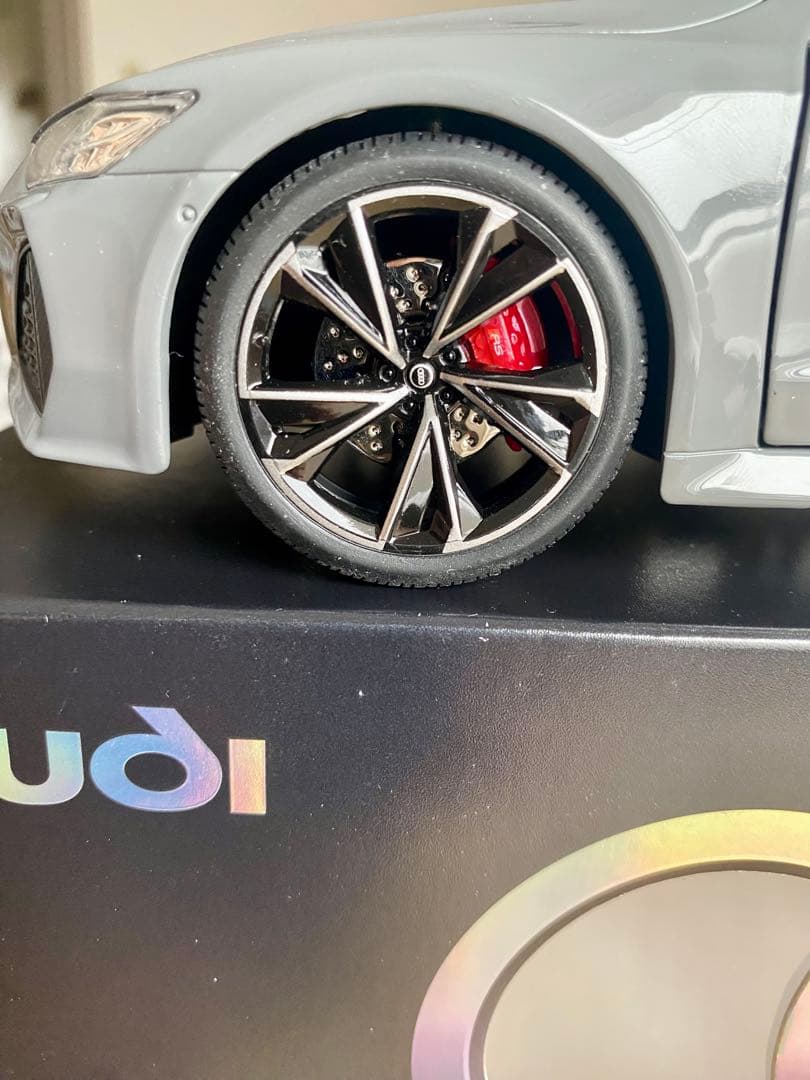 1/18 アウディ 合金ミニカー ライト音付 リモコンキー有