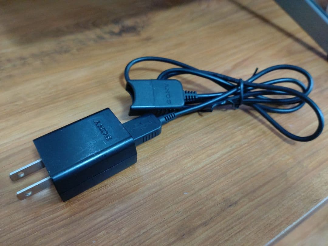 パ*ダ様 【液晶黄味あり】SONY ハンディカム フルHD ホワイト HDR-C