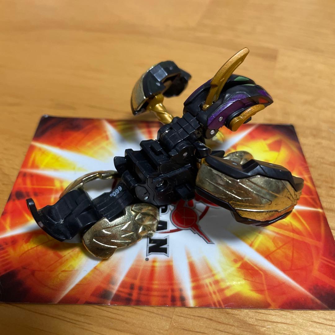 爆丸　BAKUGAN　覇タヴァネル　おまけ有り