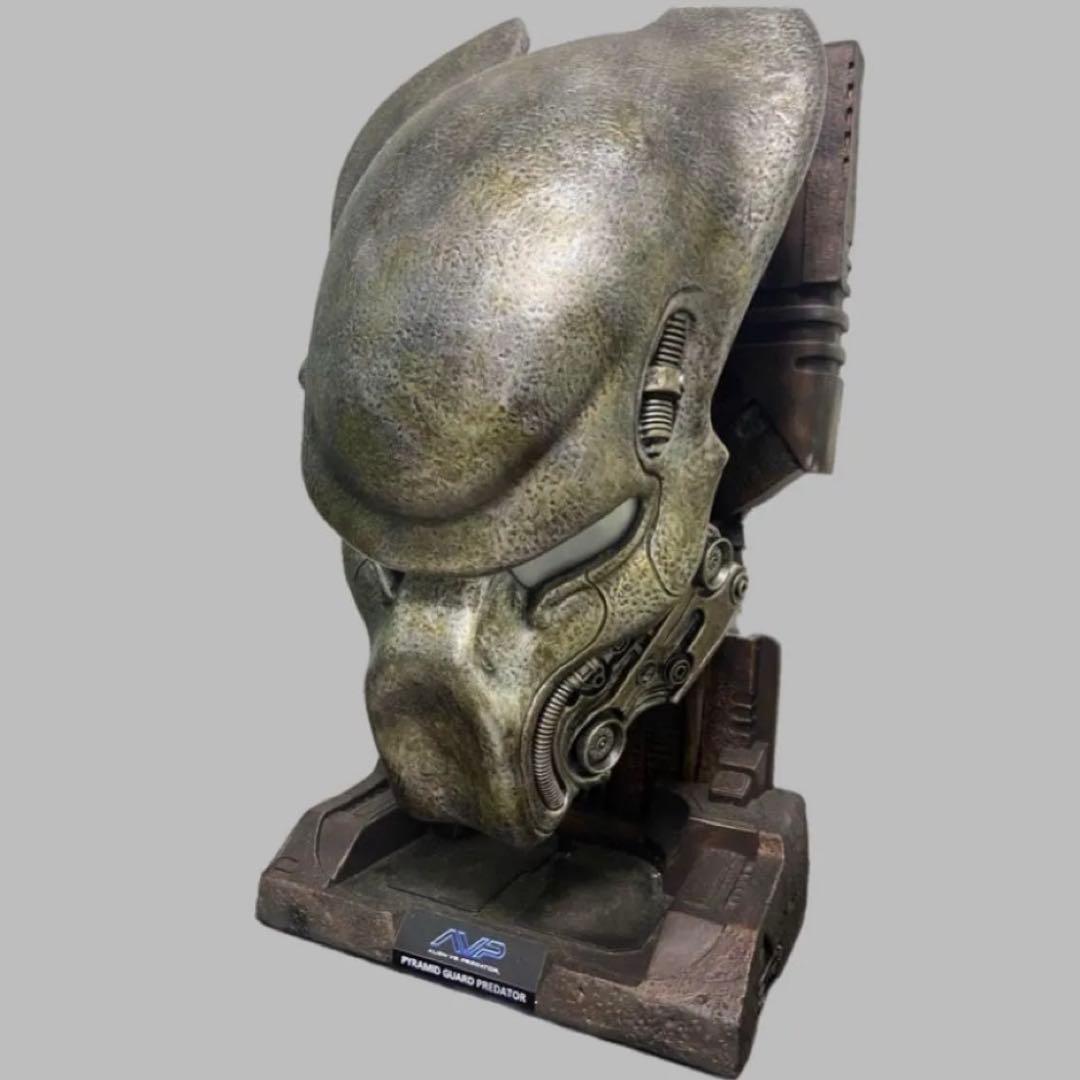 1/1 AVP ピラミッドガードプレデターマスク プロップレプリカ