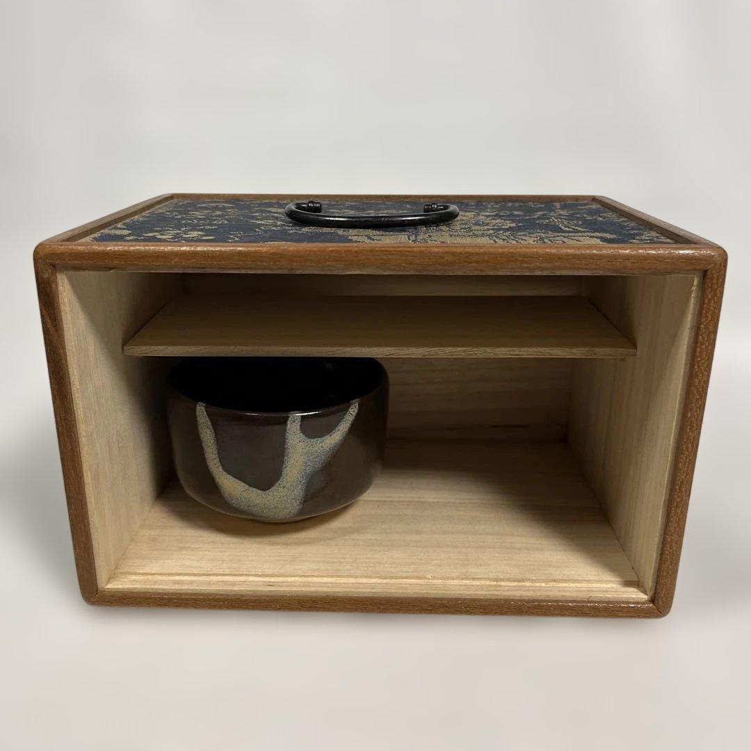 茶道具　倹鈍蓋裂地張り　茶箱　抹茶碗つき