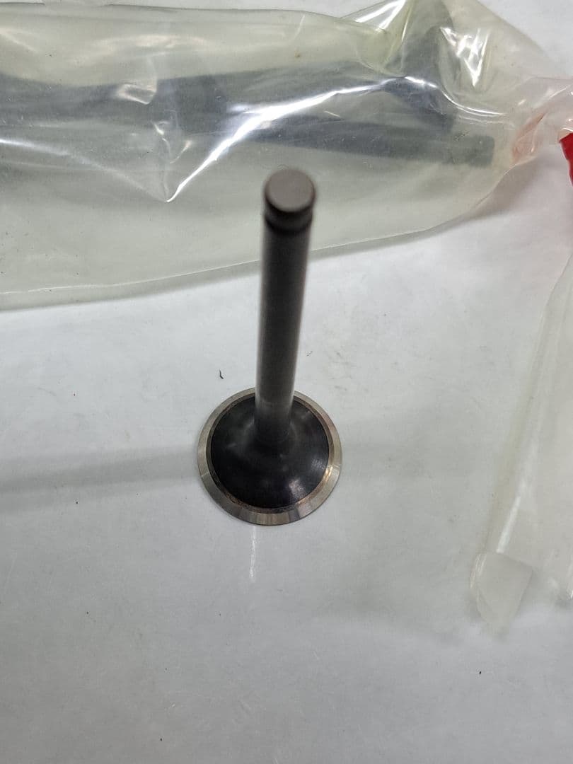 TRDエキゾーストバルブ 13715-AE902 (7本) 4AG16バルブ用