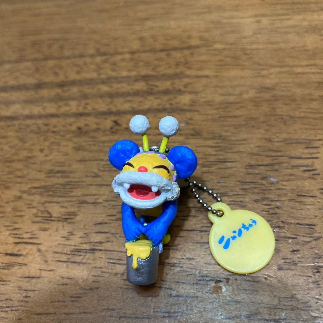 ￼ニャンちゅう、ミツバチ蜂のキャラクターキーホルダー