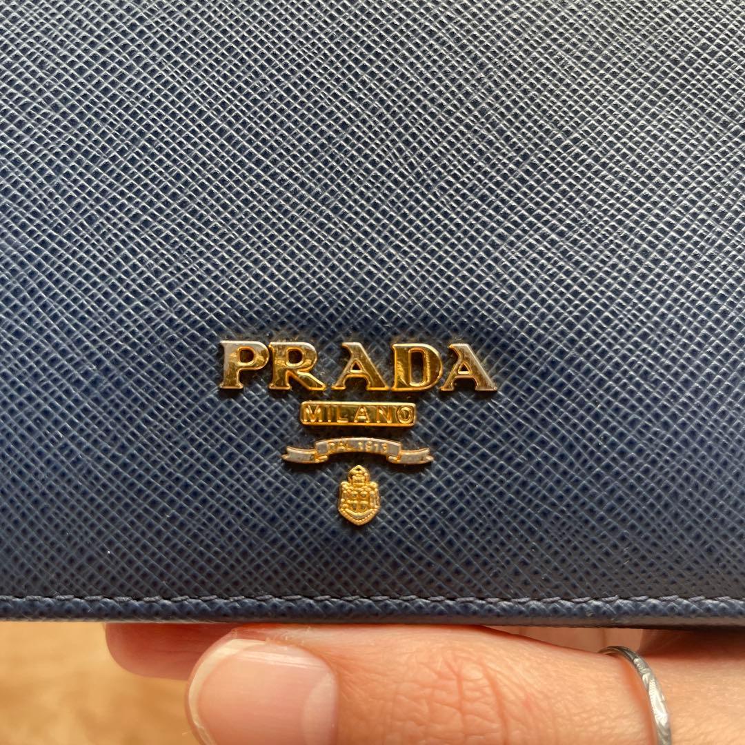 PRADA ネイビー 二つ折り財布 箱付き