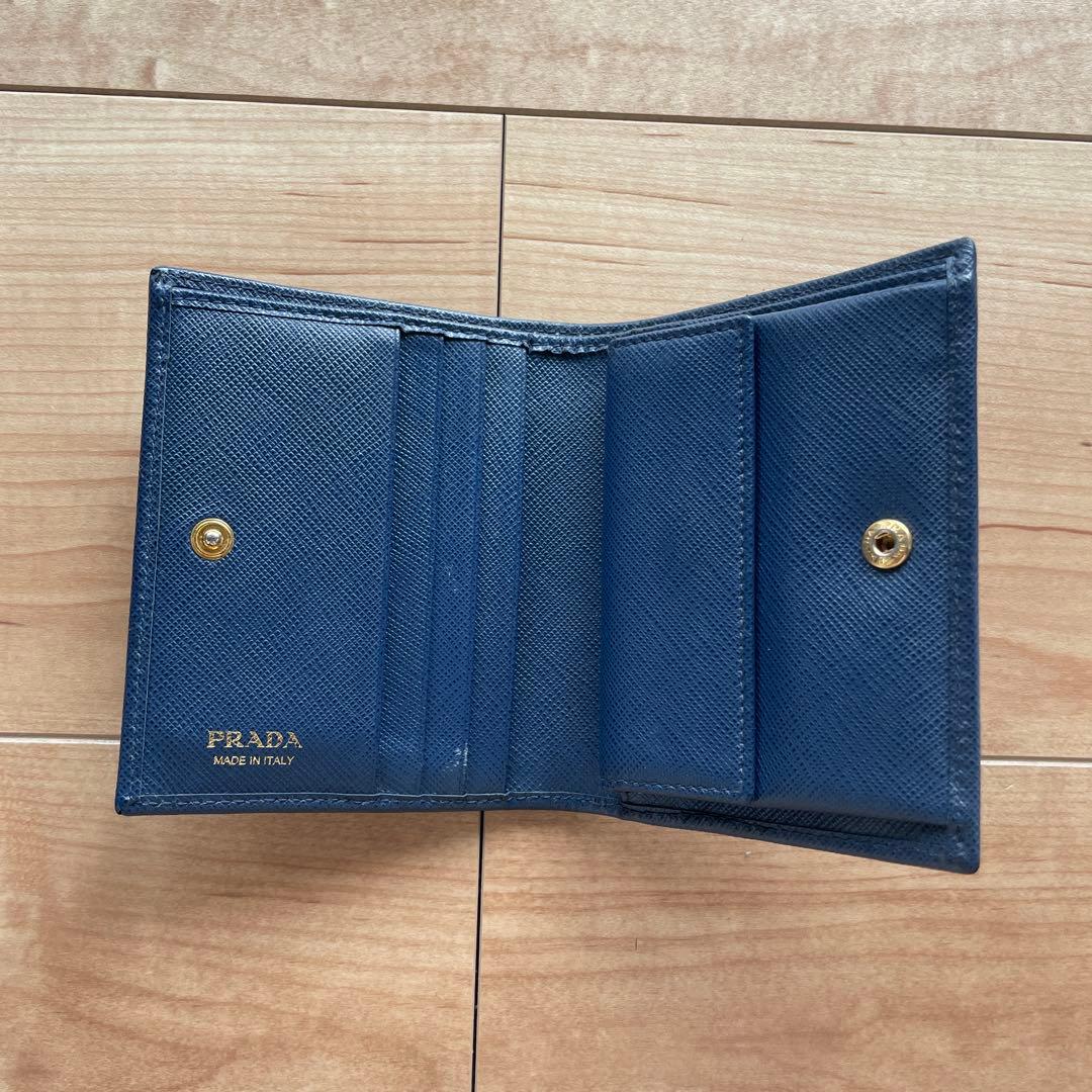 PRADA ネイビー 二つ折り財布 箱付き