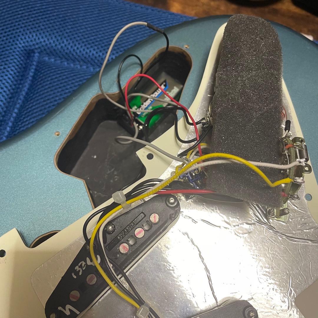 Fender Player Stratocaster バッファー内蔵　ロックペグ