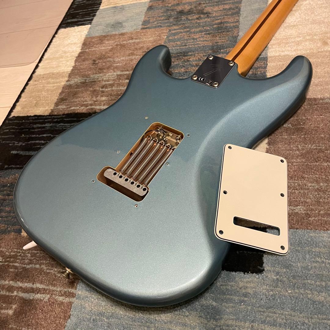 Fender Player Stratocaster バッファー内蔵　ロックペグ