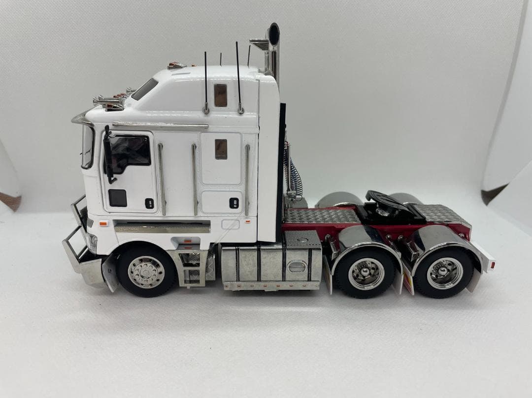 504-007 EXCLUSIVE 1/32 ケンワース K200