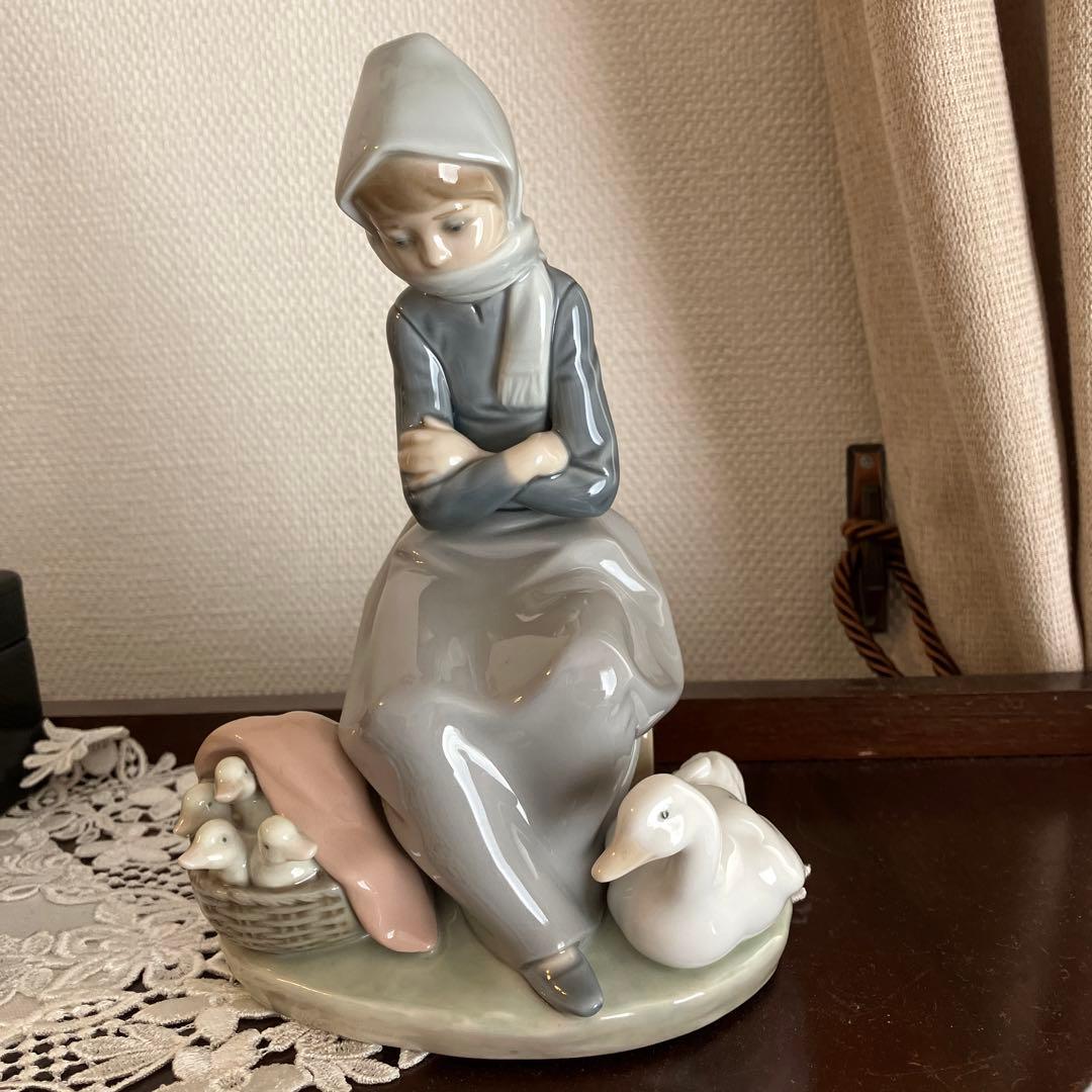 リヤドロ アヒルと少女