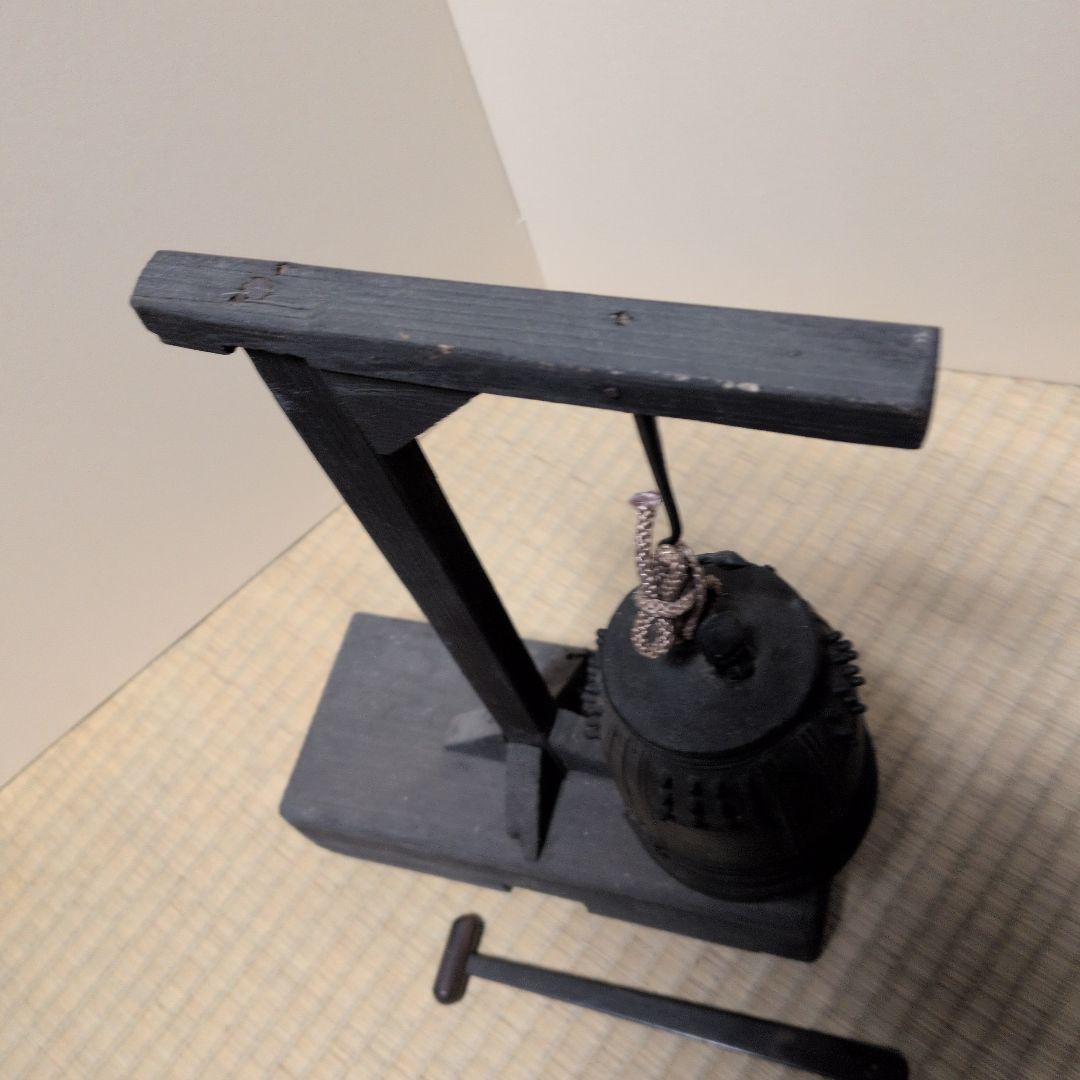 釣鐘　高さ37センチ