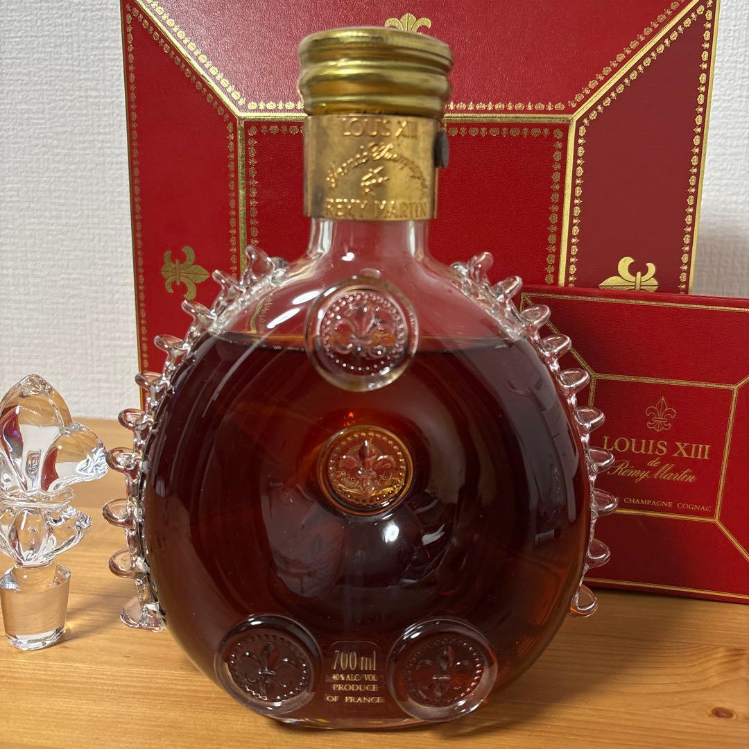 ルイ13世 レミーマルタン コニャック 金キャップ 700ml 箱付　未開栓 ⑴