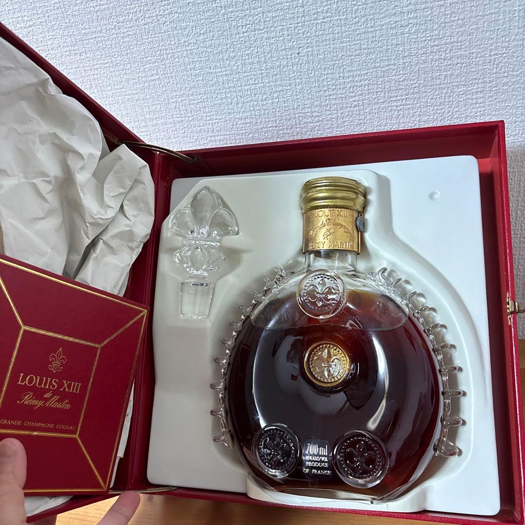 ルイ13世 レミーマルタン コニャック 金キャップ 700ml 箱付　未開栓 ⑴
