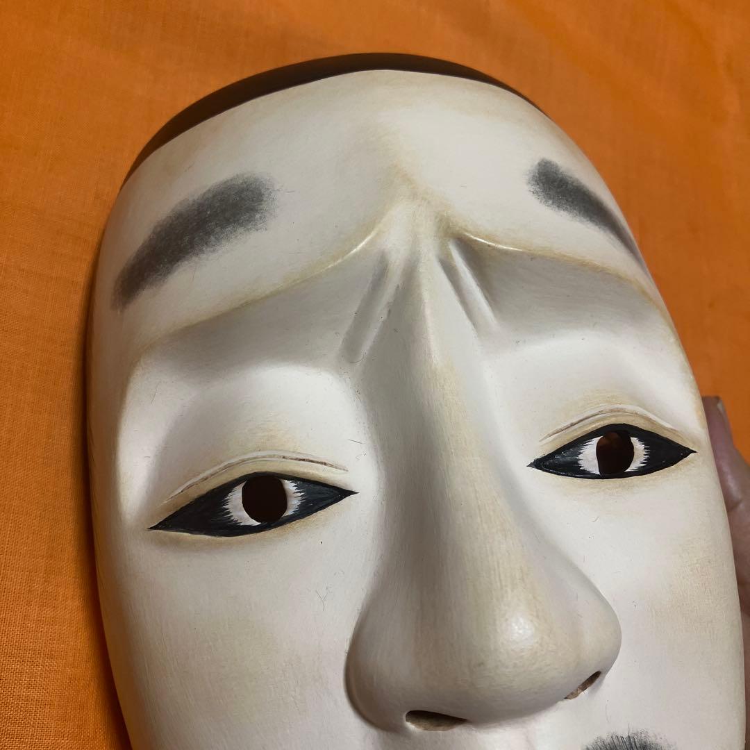 美品　能面　中将　(ちゅうじょう)手彫り　木彫り　桐箱