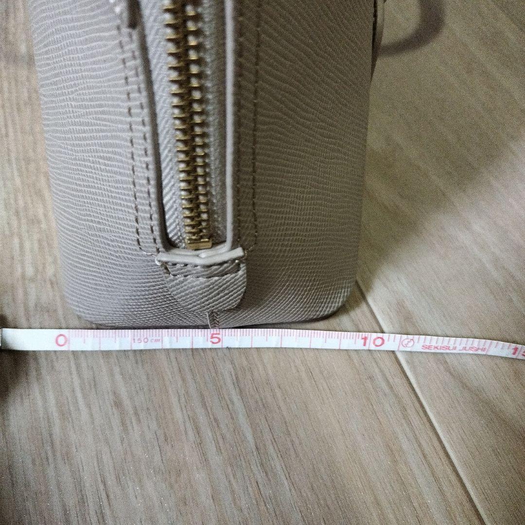 ベージュ　ハンドバッグ　トートバッグ　23区　フォーマルバッグ　ブガッティ型