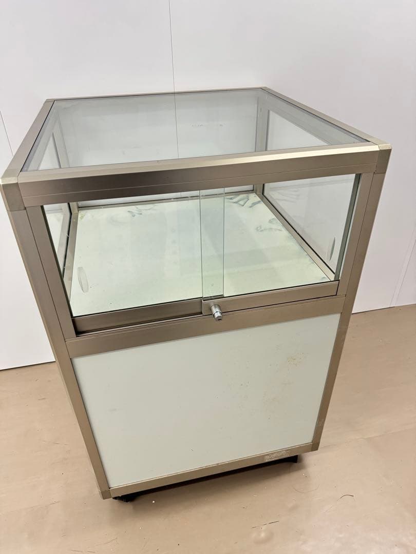 店舗用ショーケース