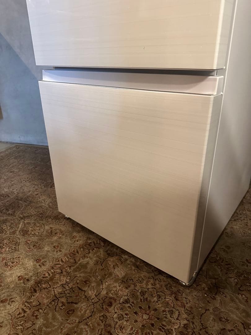 ②東京都内23区配送無料】2023年　美品　haier 冷蔵庫　335L 格安