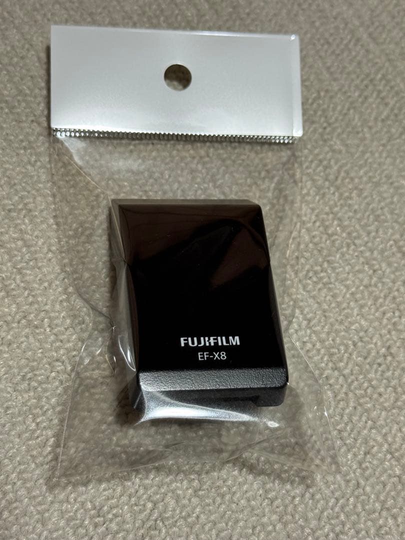 タイムセール！富士フイルムEF-X8美品早い者勝ち