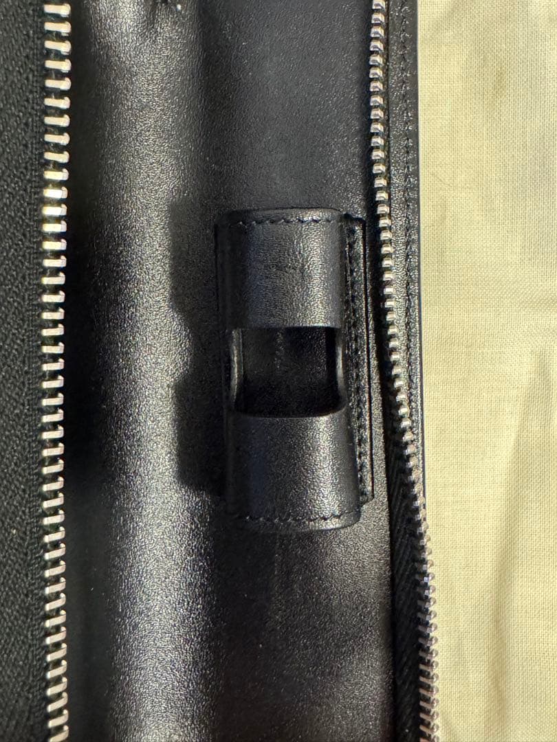 【おそらく最安値】MONTBLANC 101872 ジップ付ペンポーチ 黒