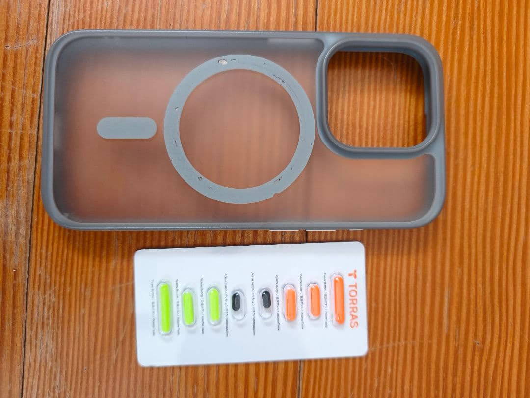 Apple iPhone 15 Pro 本体　おまけ付き