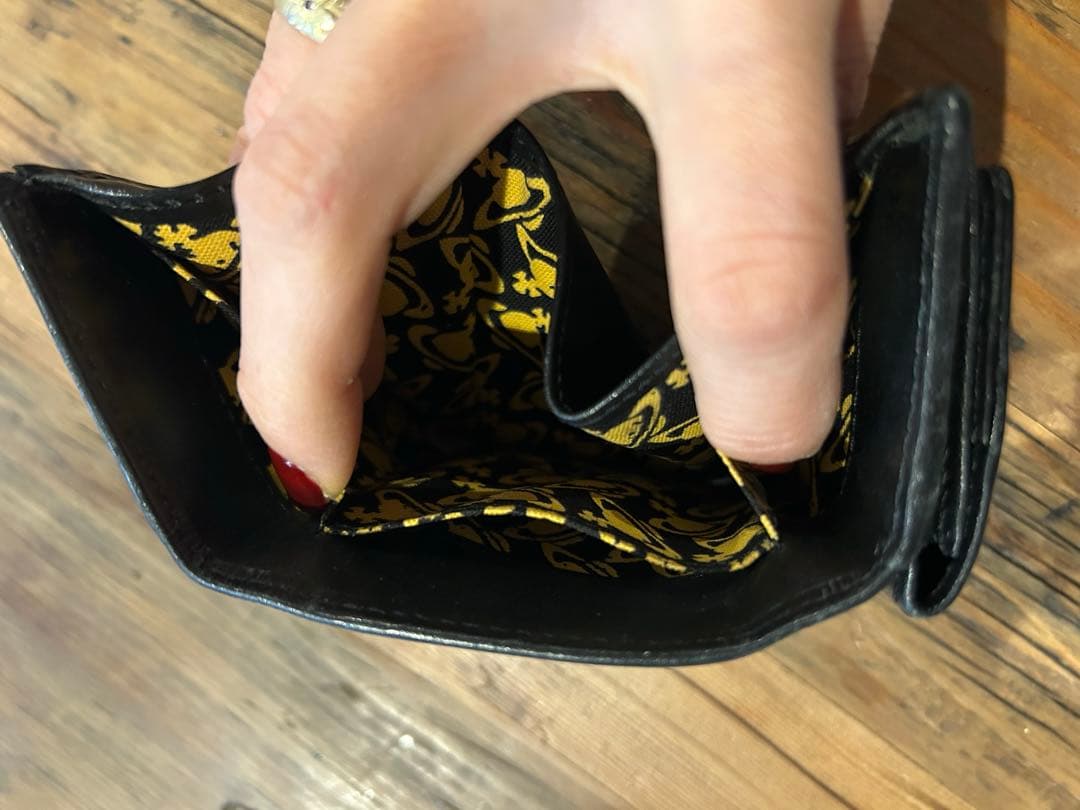 ヴィヴィアン 三つ折り財布 コンパクト財布 ブラック