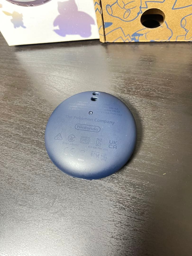 Pokémon GO Plus 本体と付属品