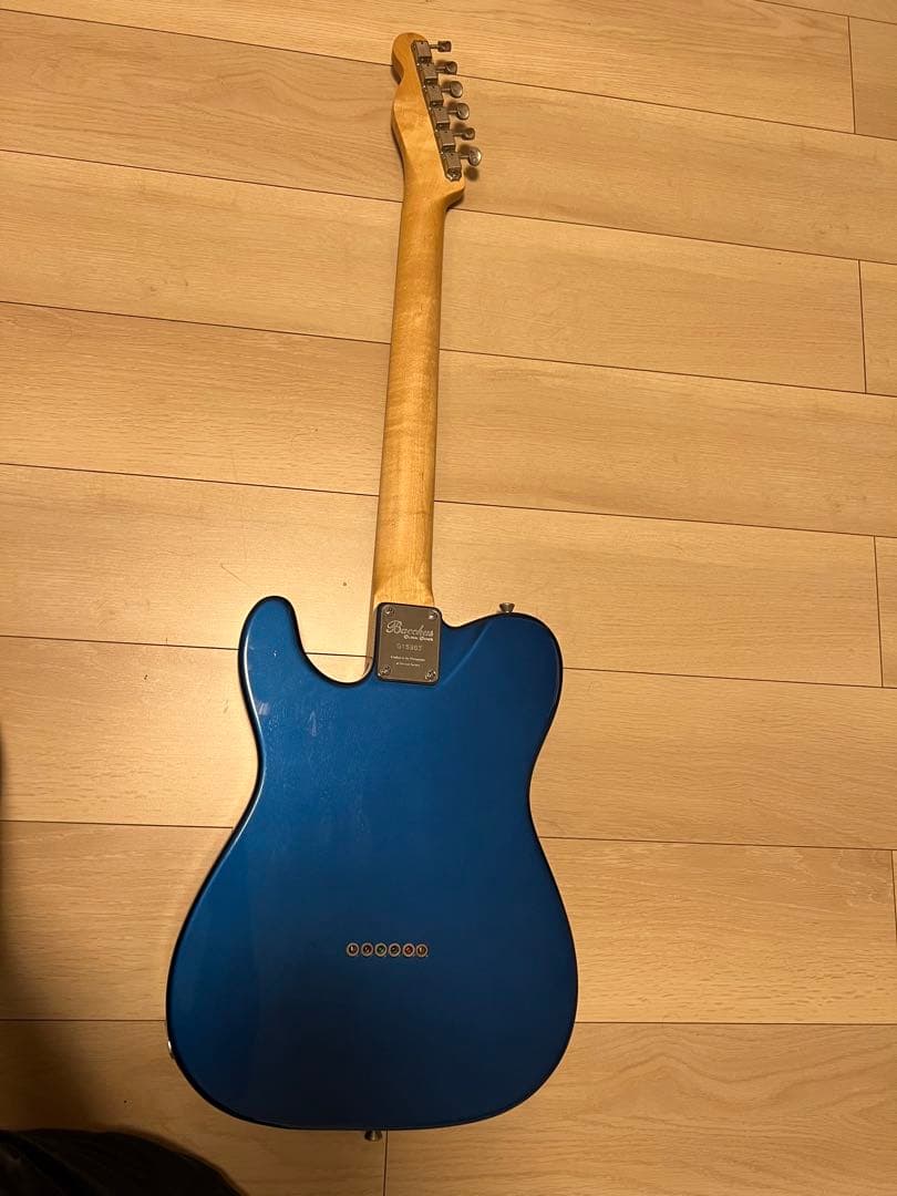 バッカス　エレキギター　青　RADWIMPS