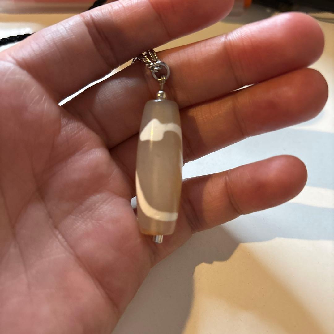 悪いことがなくなってきてる！天珠を一つは持ちたい！綺麗な白蛇白天珠さま！綺麗！